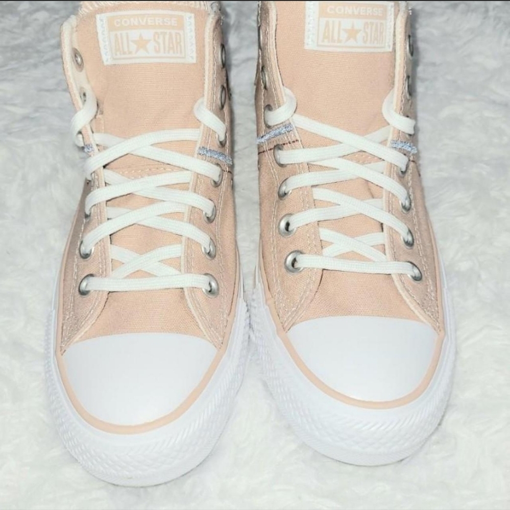 Converse "Chuck Taylor All Star Madison Embroidery Mid Dusty Cinder" Women's 8! - Picture 2 of 6